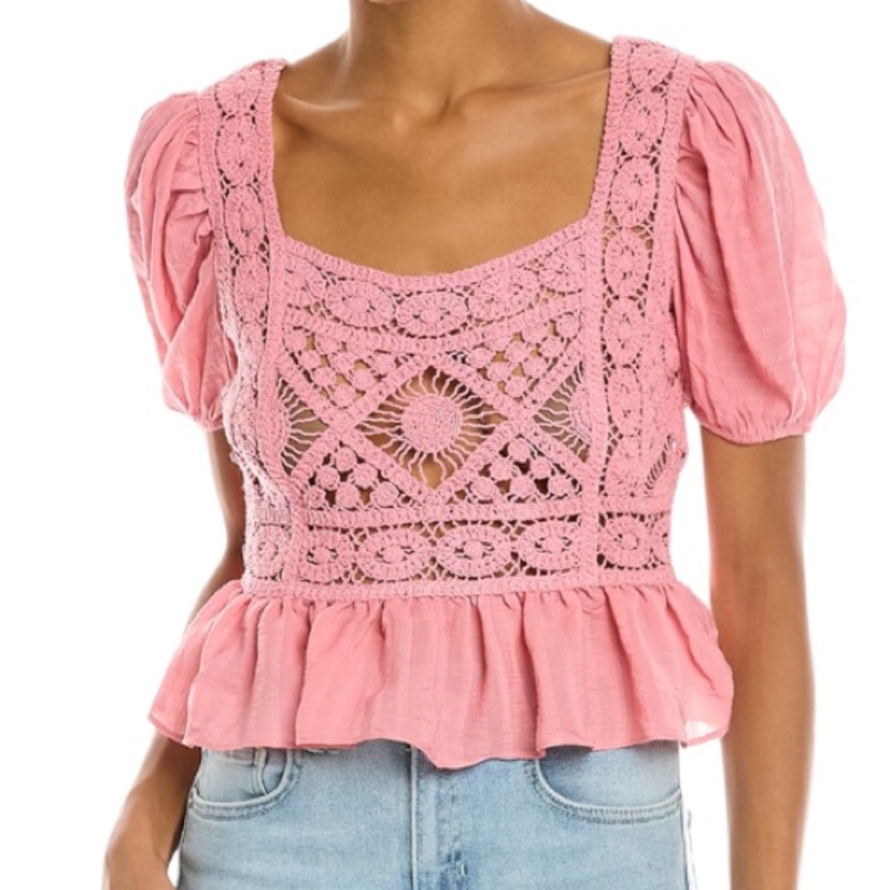 AIDEN Short Sleeve Top SZ S NWT